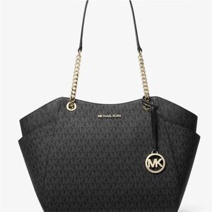 Jet Set Large Signature Logo Shoulder Bag In Black with Gold Chain Handes